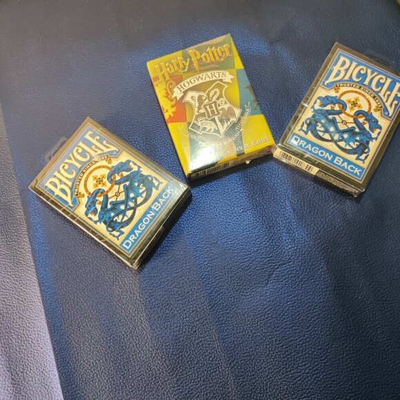 Hogwarts Unopened deck of playing cards and an additional 2 dragonback card sets - Picture 4 of 6